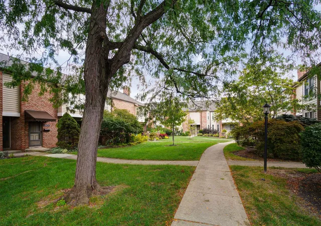 Photo 1 of Condo for sale at 1689 Saint Albans Ct #22-89, Columbus, OH 43220 | MLS# 226034401 | Listing updated on 2026-09-10