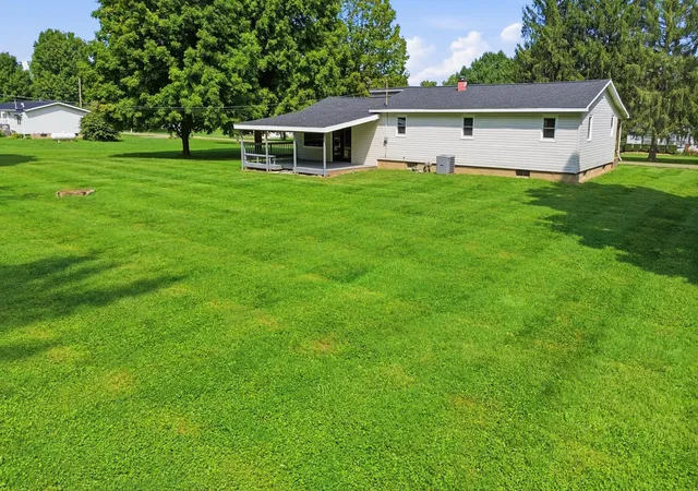 Photo 3 of Single family home for sale at 21620 Schenck Crk Rd, Howard, OH 43028 | MLS# 226033611 | Listing updated on 2026-09-18