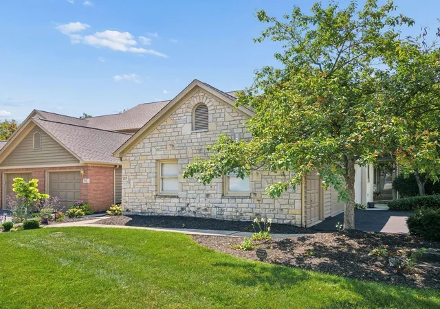 Photo 4 of Condo for sale at 559 Spring Brk Ct E #16, Westerville, OH 43081 | MLS# 226034165 | Listing updated on 2026-09-13