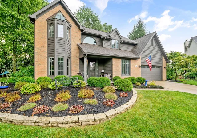 Photo 3 of Single family home for sale at 648 Churchill Dr, Columbus, OH 43230 | MLS# 226033662 | Listing updated on 2026-10-19