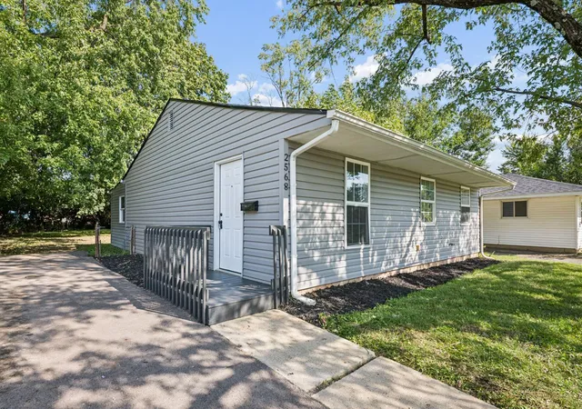 Photo 1 of Single family home for sale at 2568 Nona Rd, Columbus, OH 43207 | MLS# 226033672 | Listing updated on 2026-09-04