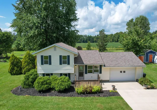 Photo 1 of Sale Pending at 2840 County Rd 26, Marengo, OH 43334 | MLS# 226034545 | Listing updated on 2026-09-28