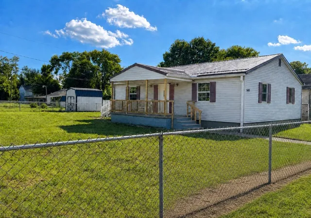 Photo 3 of Single family home for sale at 640 Glencroft Ave, Chillicothe, OH 45601 | MLS# 226033805 | Listing updated on 2026-09-07