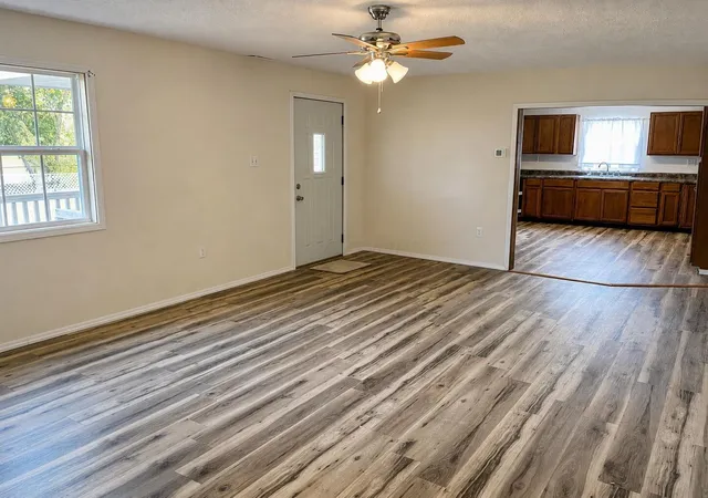 Photo 3 of Single family home for sale at 640 Glencroft Ave, Chillicothe, OH 45601 | MLS# 226033805 | Listing updated on 2026-09-07