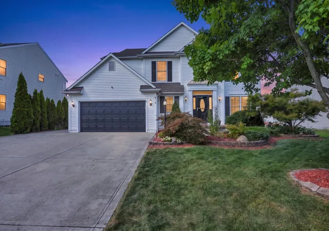 Photo 1 of Single family home for sale at 916 Washington St, Pickerington, OH 43147 | MLS# 226033522 | Listing updated on 2026-09-13