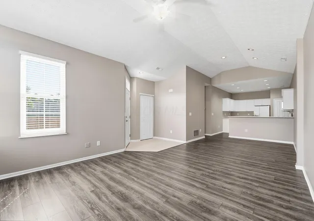 Listing Photo 5 - Condo for sale in building located at 7709 Red Maple Pl, Westerville, OH 43082