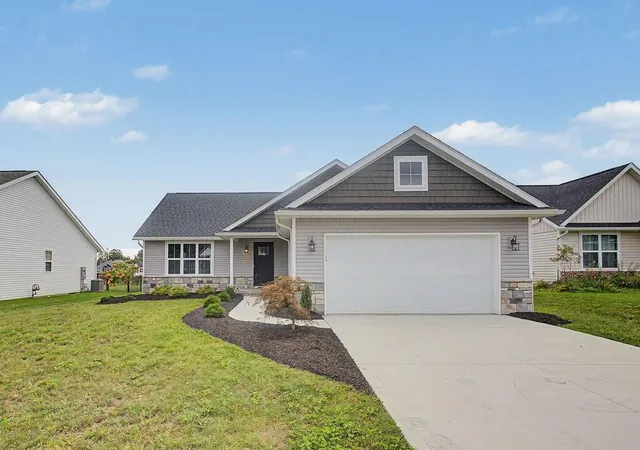 Photo 1 of Single family home for sale at 557 Cannondale Ave, Johnstown, OH 43031 | MLS# 226033533 | Listing updated on 2026-09-17
