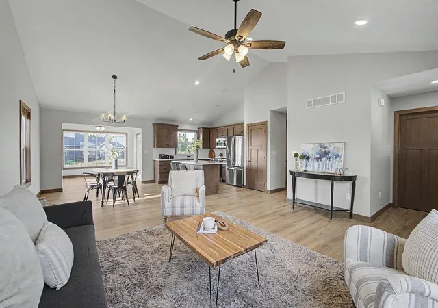Photo 3 of Single family home for sale at 557 Cannondale Ave, Johnstown, OH 43031 | MLS# 226033533 | Listing updated on 2026-09-17