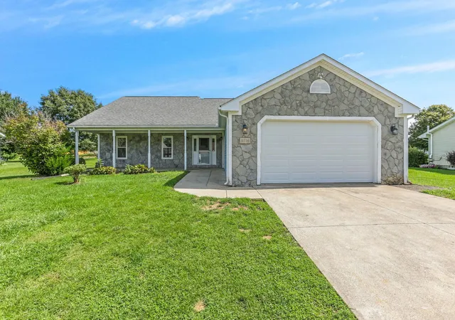 Photo 1 of Single family home for sale at 11736 Broad St, Millersport, OH 43046 | MLS# 226033544 | Listing updated on 2026-10-02
