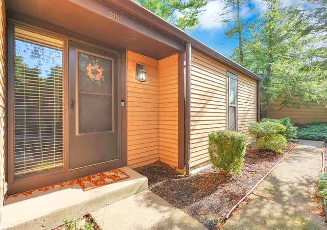 Photo 3 of Condo for sale at 3151 Rivermill Dr #13, Columbus, OH 43220 | MLS# 226033761 | Listing updated on 2026-09-04