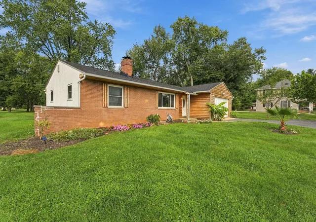 Photo 2 of Single family home for sale at 7698 Blacklick Eastern Rd Nw, Pickerington, OH 43147 | MLS# 226034677 | Listing updated on 2026-09-14