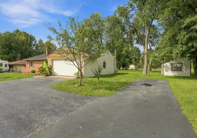 Photo 3 of Single family home for sale at 7698 Blacklick Eastern Rd Nw, Pickerington, OH 43147 | MLS# 226034677 | Listing updated on 2026-09-14
