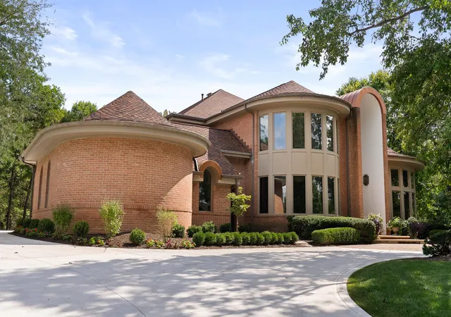 Photo 1 of Mansion for sale at 1801 Strathshire Hall Ln, Powell, OH 43065 | MLS# 226034664 | Listing updated on 2026-09-12