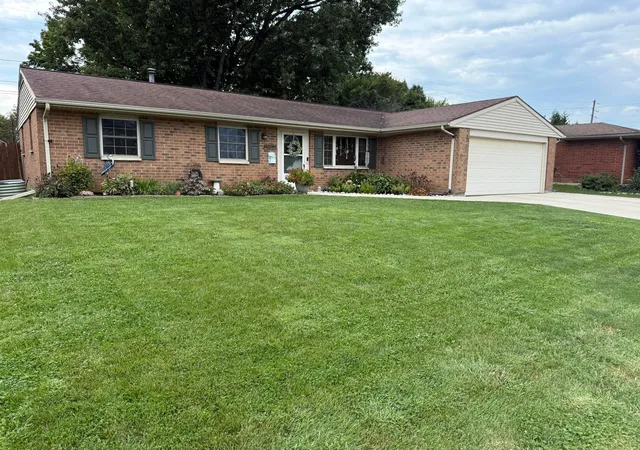 Photo 1 of Single family home for sale at 142 Colorado Dr, Xenia, OH 45385 | MLS# 226033551 | Listing updated on 2026-09-14