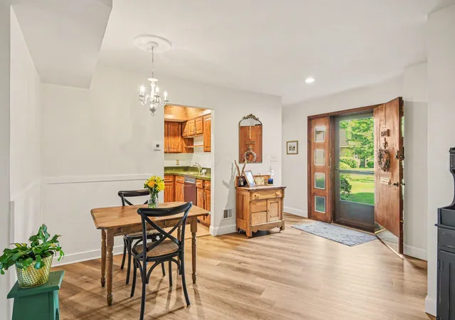 Photo 2 of Condo for sale at 1501 Lafayette Dr #1501, Columbus, OH 43220 | MLS# 226034202 | Listing updated on 2026-09-14