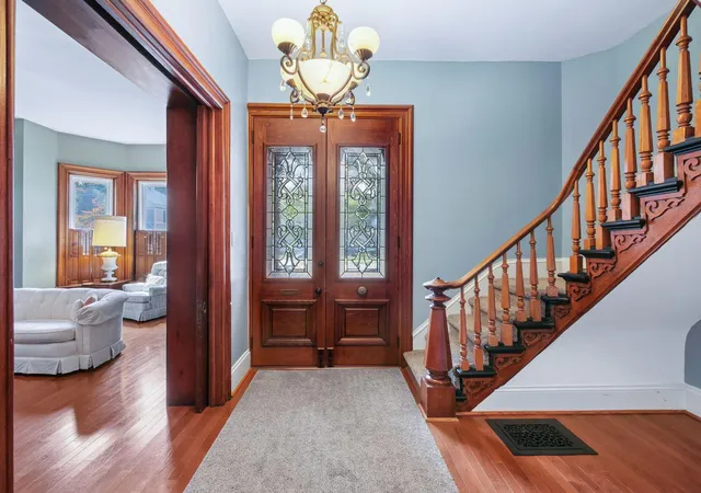 Photo 4 of Single family home for sale at 78 W Lincoln Ave, Delaware, OH 43015 | MLS# 226033981 | Listing updated on 2026-10-05