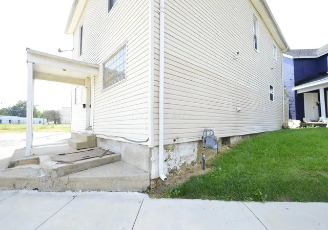 Photo 3 of Multi family home for sale at 1223 Lagonda Ave, Springfield, OH 45503 | MLS# 226033552 | Listing updated on 2026-09-03