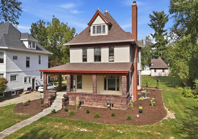 Photo 1 of Sale Pending at 847 Center St, Ashland, OH 44805 | MLS# 226033819 | Listing updated on 2026-09-16