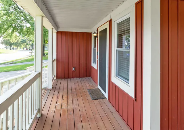 Photo 4 of Single family home for sale at 1143 Clement Dr, Columbus, OH 43085 | MLS# 226033605 | Listing updated on 2026-10-30