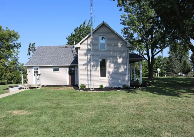 Photo 3 of Single family home for sale at 1606 Old Chillicothe Rd SE, Washington Court House, OH 43160 | MLS# 226033574 | Listing updated on 2026-09-15