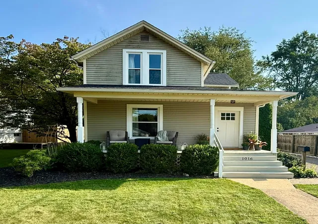 Photo 1 of Single family home for sale at 1016 E Vine St, Mount Vernon, OH 43050 | MLS# 226033593 | Listing updated on 2026-09-03
