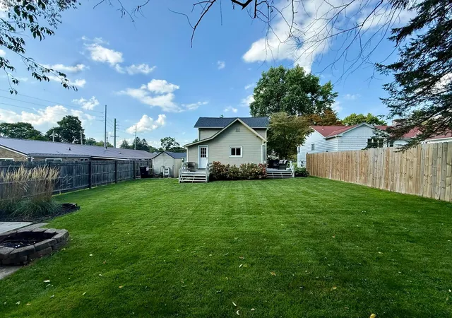 Photo 4 of Single family home for sale at 1016 E Vine St, Mount Vernon, OH 43050 | MLS# 226033593 | Listing updated on 2026-09-03