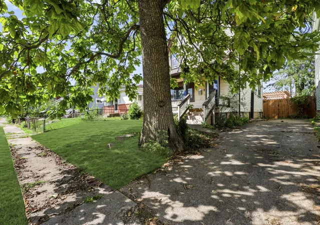 Photo 2 of Single family home for sale at 1408 E 22nd Avenue, Columbus, OH 43211 | MLS# 226033592 | Listing updated on 2026-10-19
