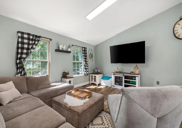 Photo 3 of Sale Pending at 203 Fallen Timbers Ct, Canal Winchester, OH 43110 | MLS# 226033599 | Listing updated on 2026-09-06