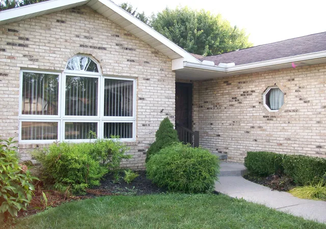 Photo 4 of Sale Pending at 371 Lawnwood Dr, Circleville, OH 43113 | MLS# 226033596 | Listing updated on 2026-09-18