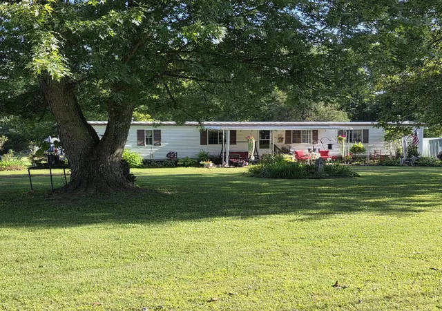 Photo 3 of Single family home for sale at 70 Mount Tabor Rd, Waverly, OH 45690 | MLS# 226033604 | Listing updated on 2026-09-08