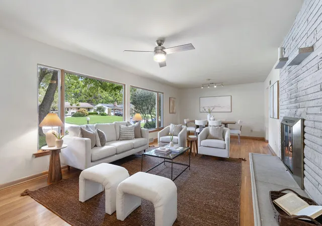 Photo 3 of Single family home for sale at 3885 Overdale Dr, Upper Arlington, OH 43220 | MLS# 226034675 | Listing updated on 2026-10-07