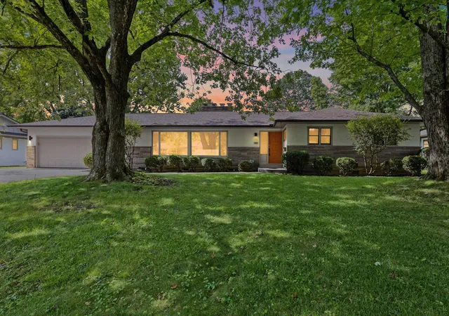 Photo 41 of Single family home for sale at 3885 Overdale Dr, Upper Arlington, OH 43220 | MLS# 226034675 | Listing updated on 2026-10-07