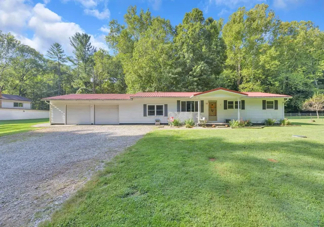 Photo 2 of Single family home for sale at 33477 Till Rd, Logan, OH 43138 | MLS# 226033676 | Listing updated on 2026-09-04
