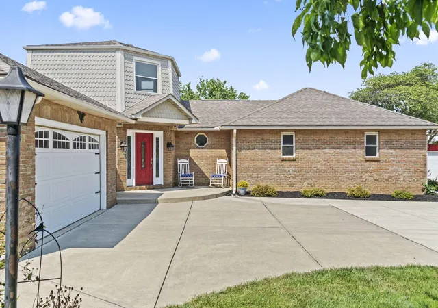 Photo 4 of Single family home for sale at 3738 Saint Paul Rd, Ashville, OH 43103 | MLS# 226033673 | Listing updated on 2026-10-09