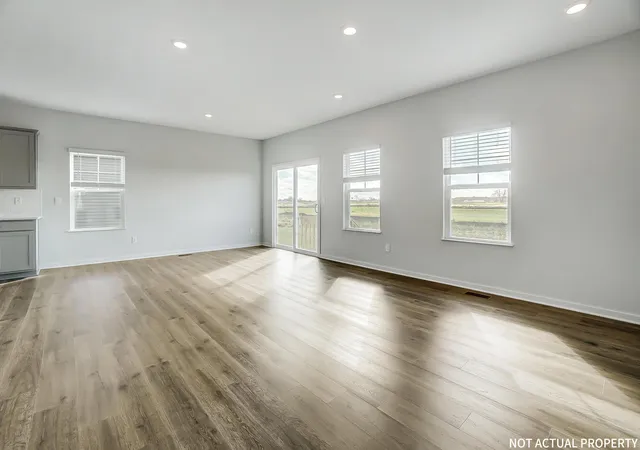 Photo 3 of Single family home for sale at 1162 Stratford Way, London, OH 43140 | MLS# 226033626 | Listing updated on 2026-09-14