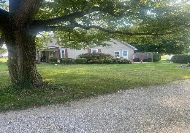 Photo 2 of Sale Pending at 17599 Ward Rd, Ashville, OH 43103 | MLS# 226033631 | Listing updated on 2026-09-24