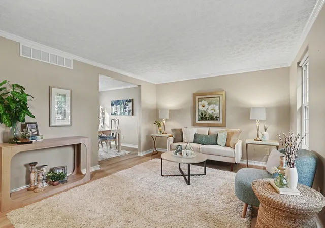 Photo 3 of Single family home for sale at 1990 Palouse Dr, London, OH 43140 | MLS# 226033693 | Listing updated on 2026-09-22