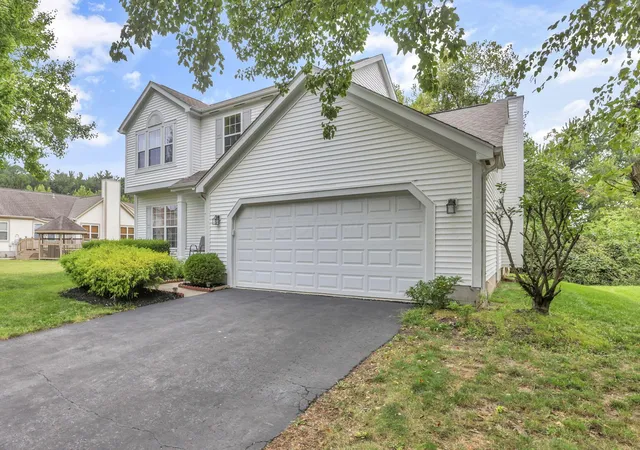 Photo 4 of Single family home for sale at 1003 Quarry Park Dr, Reynoldsburg, OH 43068 | MLS# 226033777 | Listing updated on 2026-09-23