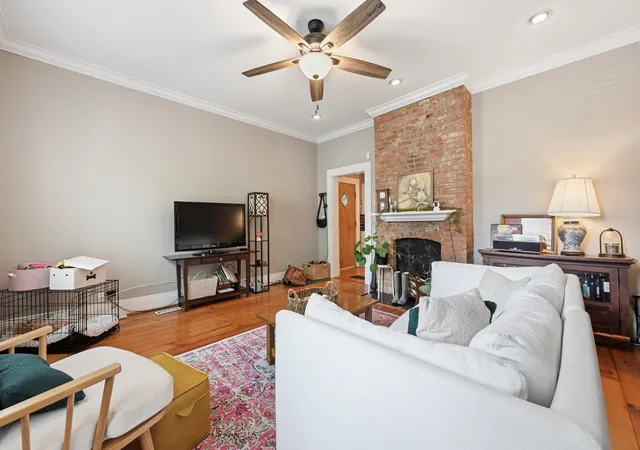 Photo 4 of Single family home for sale at 183 E Whittier St, Columbus, OH 43206 | MLS# 226033651 | Listing updated on 2026-09-04