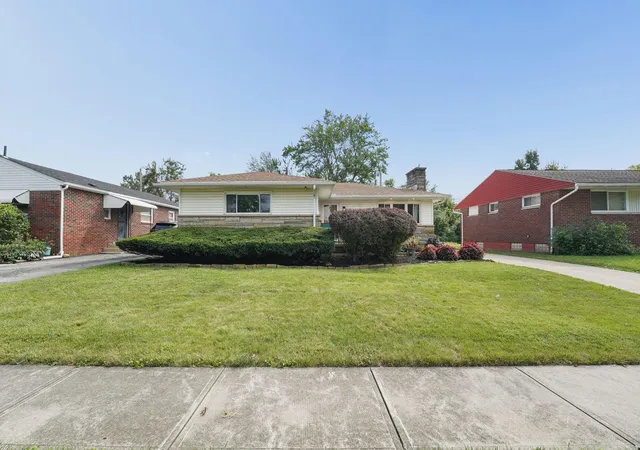 Photo 2 of Single family home for sale at 3455 Scottwood Rd, Columbus, OH 43227 | MLS# 226033900 | Listing updated on 2026-10-08