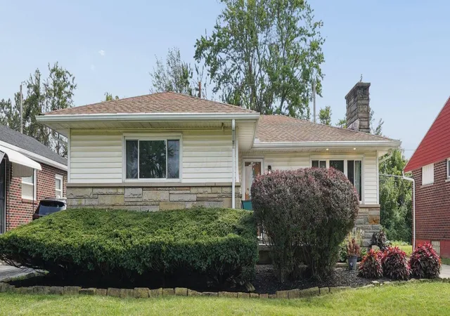 Photo 3 of Single family home for sale at 3455 Scottwood Rd, Columbus, OH 43227 | MLS# 226033900 | Listing updated on 2026-10-08