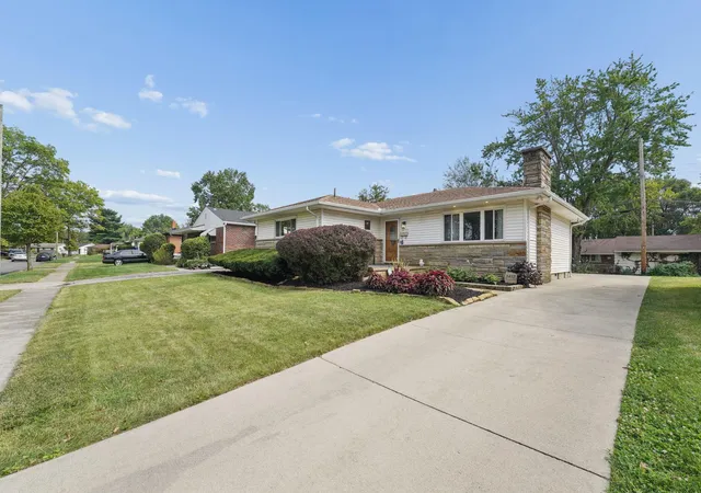 Photo 4 of Single family home for sale at 3455 Scottwood Rd, Columbus, OH 43227 | MLS# 226033900 | Listing updated on 2026-10-08