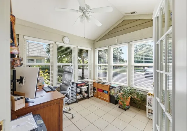 Listing Photo 4 - Condo for sale in building located at 356 Day Light Ln, Powell, OH 43065