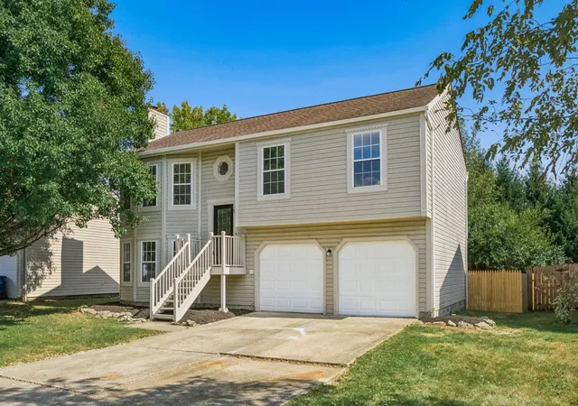 Photo 2 of Single family home for sale at 5136 Southbend Dr, Canal Winchester, OH 43110 | MLS# 226033698 | Listing updated on 2026-09-08