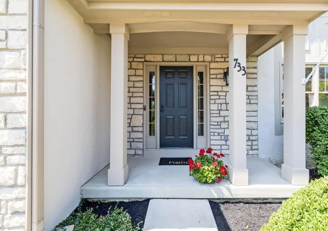 Photo 2 of Single family home for sale at 733 Bovee Ln, Powell, OH 43065 | MLS# 226034158 | Listing updated on 2026-09-30