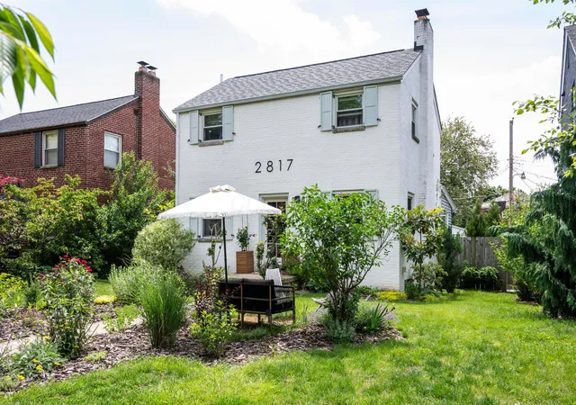 Photo 2 of Single family home for sale at 2817 Bryden Rd, Columbus, OH 43209 | MLS# 226033767 | Listing updated on 2026-09-14