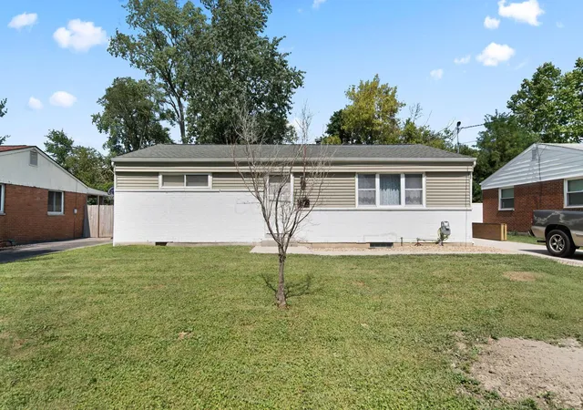 Photo 1 of Single family home for sale at 26 Cherrington Rd, Westerville, OH 43081 | MLS# 226033795 | Listing updated on 2026-09-15