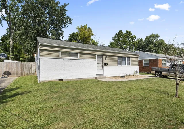 Photo 3 of Single family home for sale at 26 Cherrington Rd, Westerville, OH 43081 | MLS# 226033795 | Listing updated on 2026-09-15