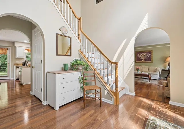 Photo 2 of Single family home for sale at 8052 Fenway Cir, Reynoldsburg, OH 43068 | MLS# 226033703 | Listing updated on 2026-09-24