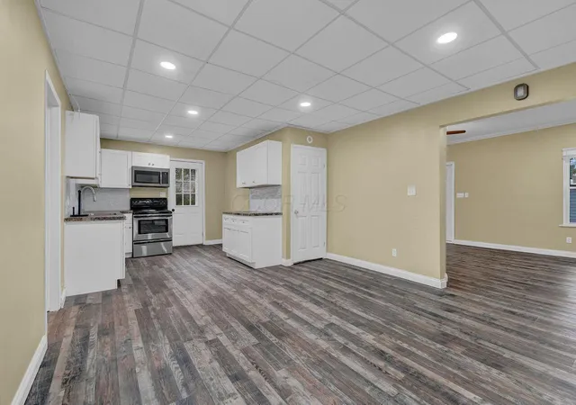 Photo 3 of Single family home for sale at 61 Rosebud Ave, Newark, OH 43055 | MLS# 226033888 | Listing updated on 2026-09-28